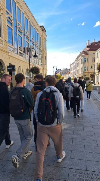 55479025713827221305267758318481551021649400n